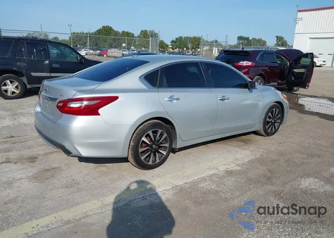 2018 Nissan Altima 2.5 Sv z USA, uszkodzony, nr VIN 1N4AL3APXJC169201